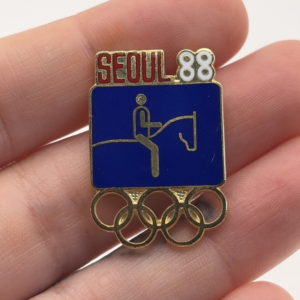 1988 Seoul Summer Olympics Equestrian Event Lapel Hat Pin